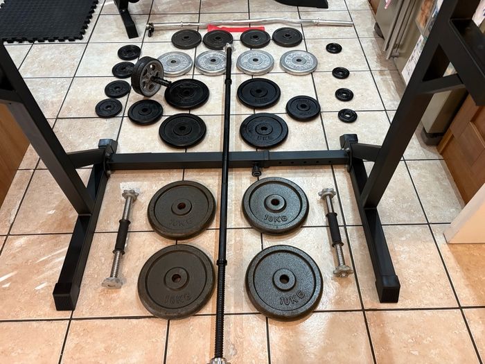 Best Gym Weightlifting Set Up!!