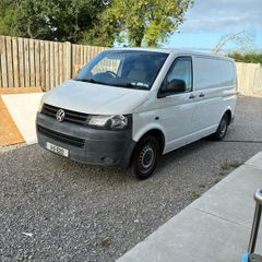 Volkswagen t5 transporter