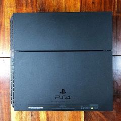 ps4 fat 500GB and controller 1