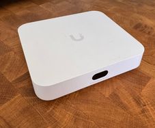 Unifi Cloud Gateway Max