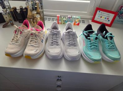 Hoka Bondi 9 ladies UK 6.5 Wide fit.