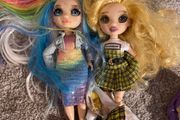 2 Rainbow High Dolls
