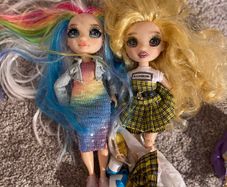 2 Rainbow High Dolls