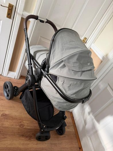Babylo Panorama XTi 2 in 1 Travel System Bundle (Excellent Condition)