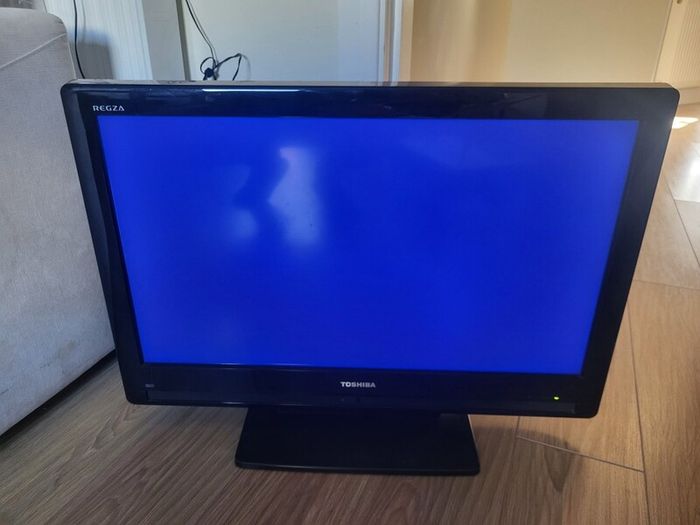 Toshiba 32" tv