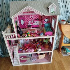 Doll house