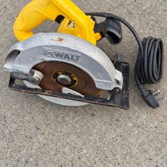 DeWalt DWE560 240V 184mm circular saw