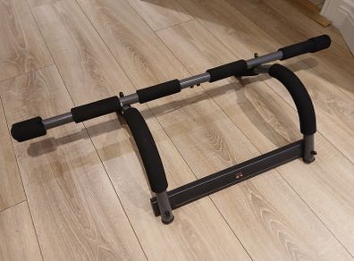 Pull up bar