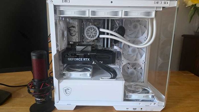 Complete high-end gaming setup with RTX 5070 and Ryzen 7 9800X3D