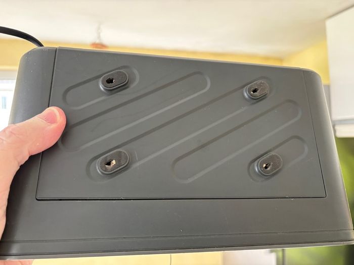 Bench Under Counter Radio