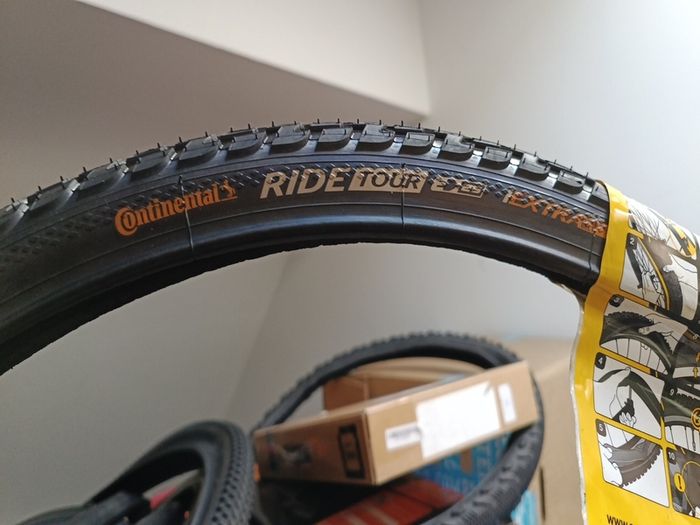 bicycle tire