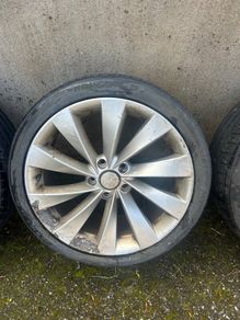 Sirocco Alloys and Tyres