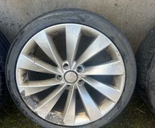 Sirocco Alloys and Tyres