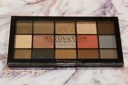 Revolution Reloaded Eyeshadow Palette - Hypnotic - New