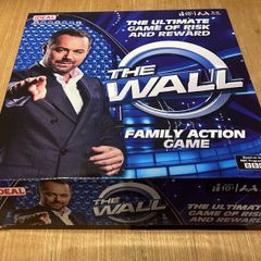 IDEAL The Wall The ultimate game of risk and reward Family Game