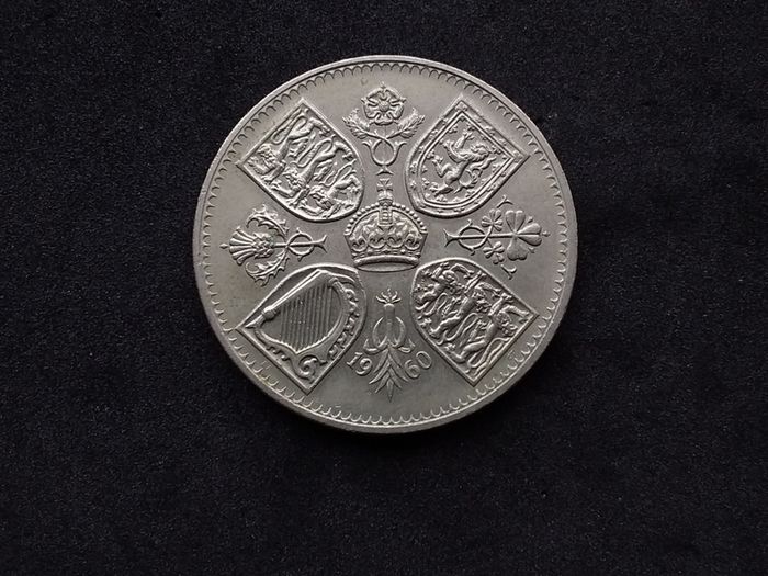 United Kingdom : 1960 British Crown ( Five Shillings ) Coin