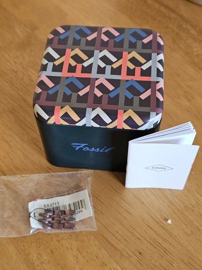 Fossil Ladies Bracelet Watch / Great Condition