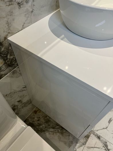 Ex Display Galsaky Gloss White 800 Wall hung vanity unit