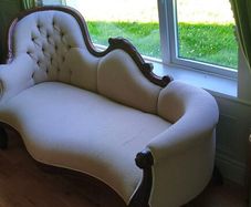 Elegant Upholstered Chaise Lounge