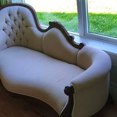 Elegant Upholstered Chaise Lounge
