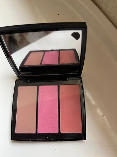 Anastasia Blush Trio