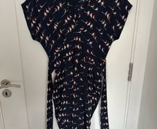 [clothes for adults] Gorgeous mini dress by Closet, size 12