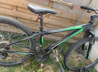 Boys  bike