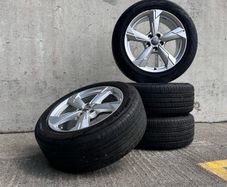 Genuine Audi A6/S6 S-Line 18" Alloy Wheels - Yokohama Tyres