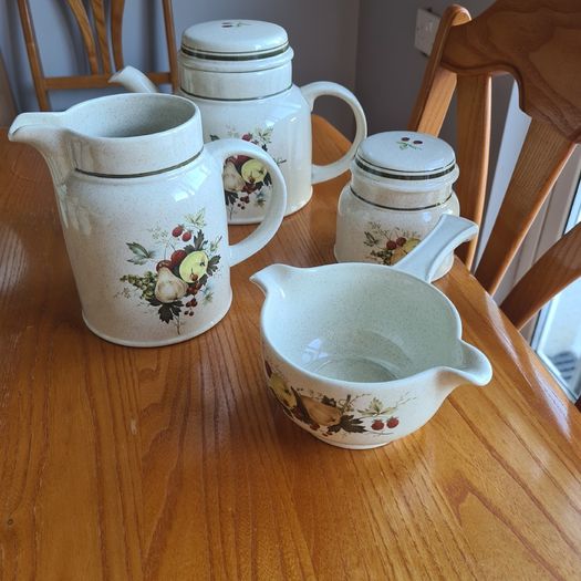 Royal Doulton China delp