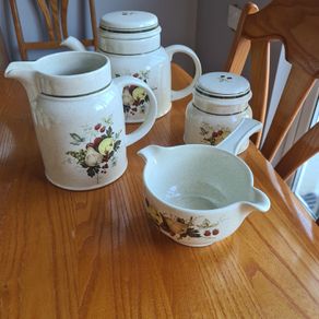 Royal Doulton China delp
