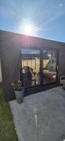 Garden Room/Home Office/Salon/Barbers