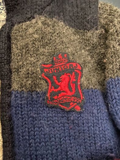 wool jumper hoodie full zip jacket and hat 4-5 y Junior J