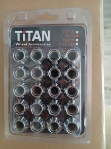 Titan wheel nuts m12x1.5
