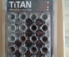 Titan wheel nuts m12x1.5