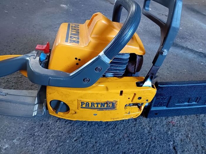 chainsaw