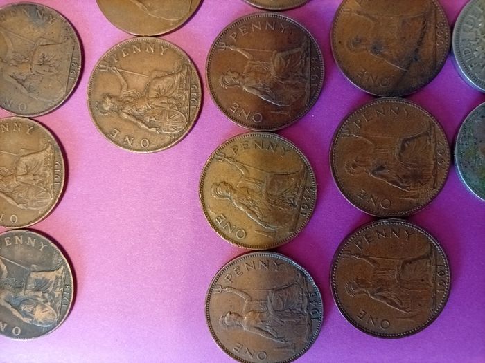 Vintage Pre-Decimal British Coin Job Lot (Pennies, 3d, Shillings & 1973 EEC 50p)