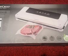 Vacuum sealer