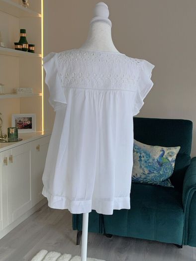 Ladies White Cotton Broderie Blouse from GAP