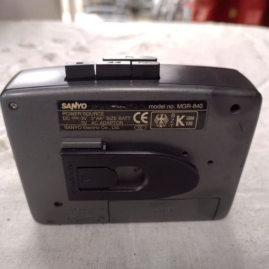 Sanyo Radio/Cassette Walkman - Reconditioned