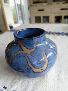 Blue pot