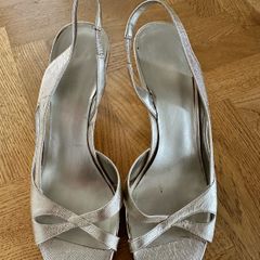 Nine West Gold high heel