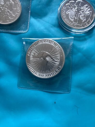 12 Silver 1oz bars and Coins 80 each