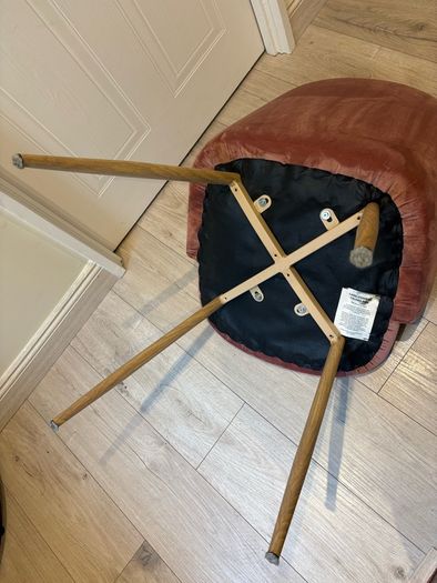 Pinky Velvet Accent Chair with arm rest and Wooden effect Metal Legs