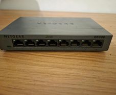 Netgear GS308 - 8 port desktop switch