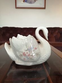 Retro Vintage Ceramic Swan shaped Indoor Planter by St Michaels