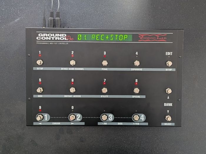 Voodoo Labs Ground Control Pro - MIDI Foot Controller