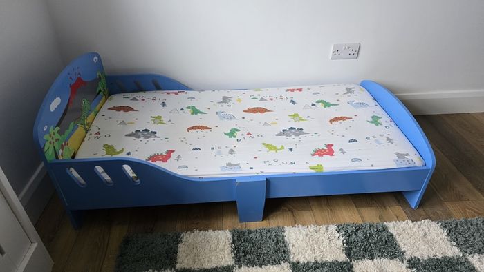 Children's dinosaur bed frame and Mattress
