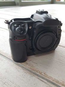 Nikon D300 Body - Fantastic Backup Camera