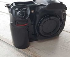 Nikon D300 Body - Fantastic Backup Camera