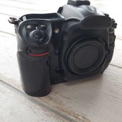 Nikon D300 Body - Fantastic Backup Camera